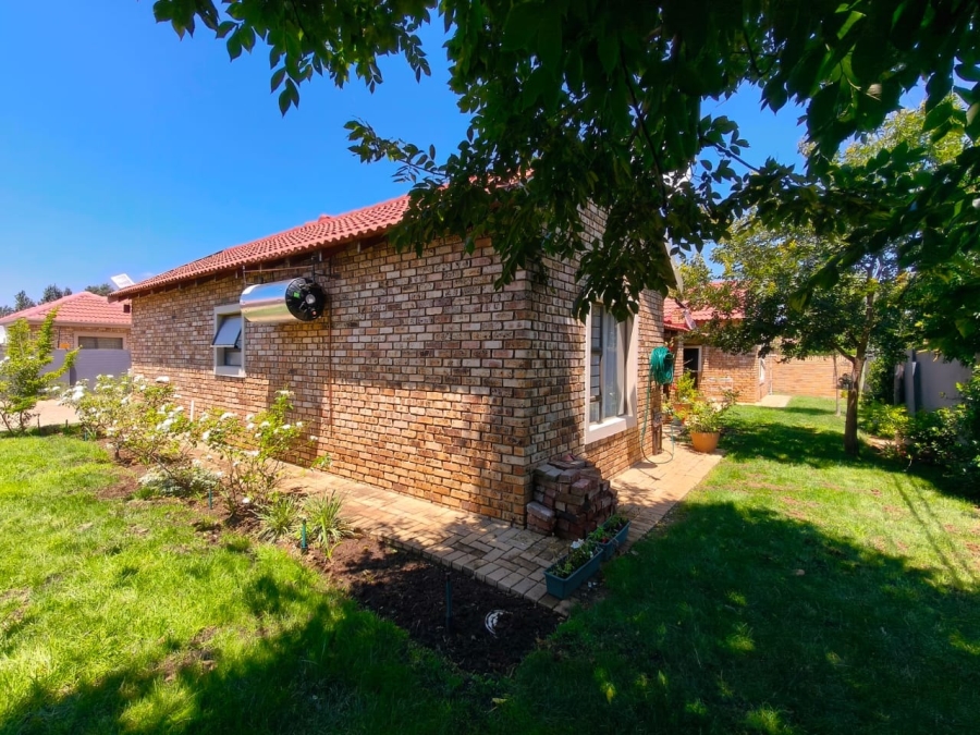 3 Bedroom Property for Sale in Grimbeeck Park North West